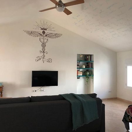 Lovely 1-Bedroom Loft Near Ronda Арріате Екстер'єр фото