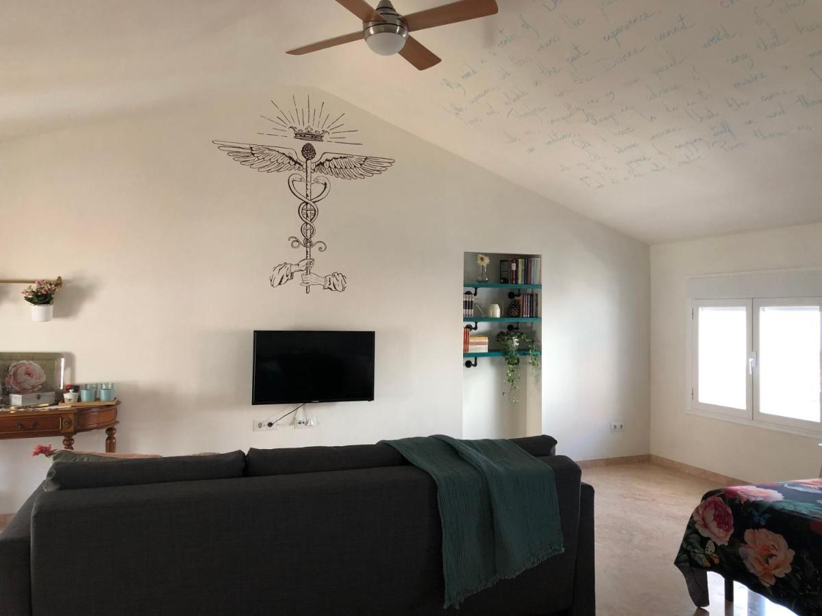 Lovely 1-Bedroom Loft Near Ronda Арріате Екстер'єр фото