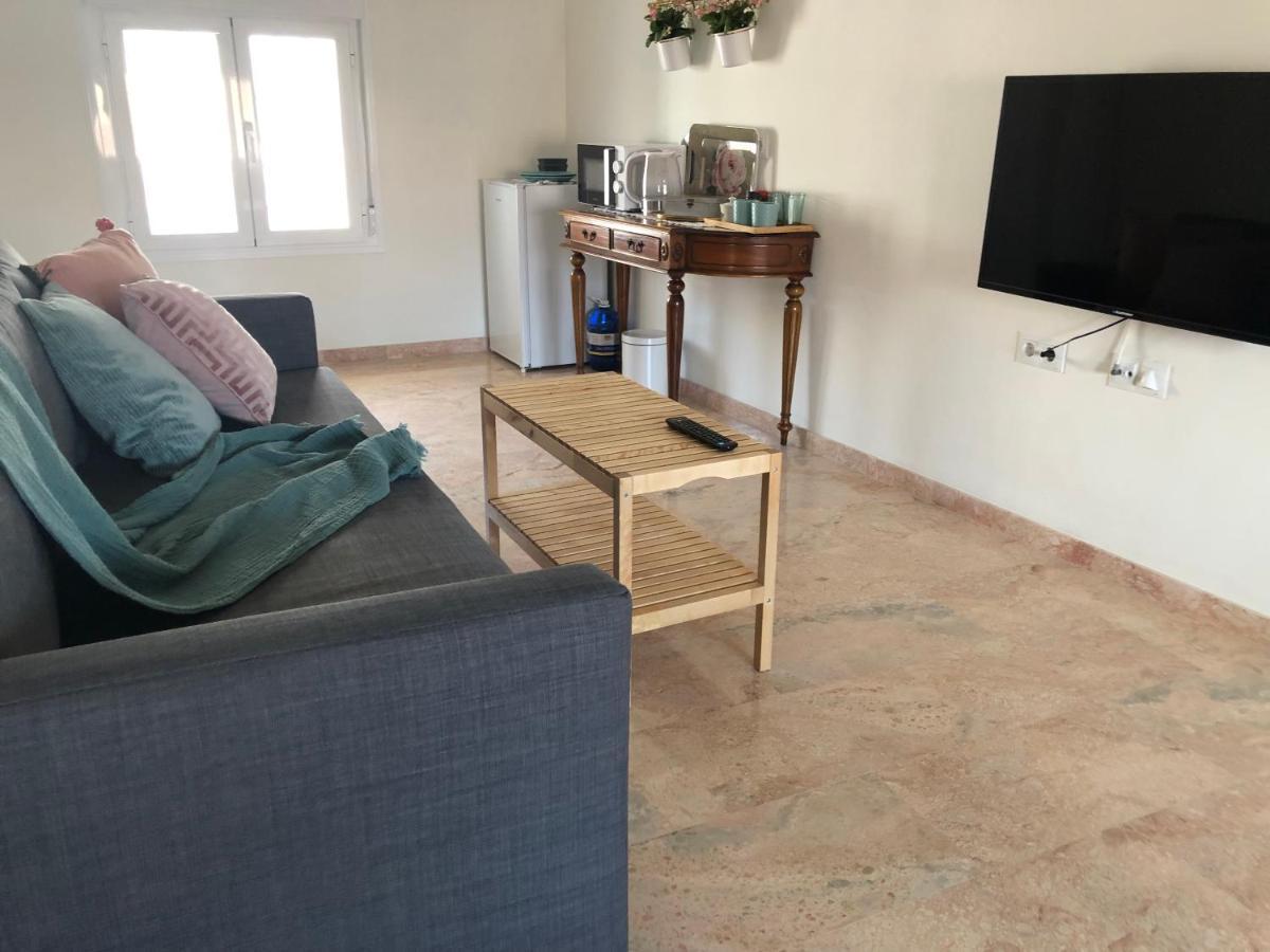 Lovely 1-Bedroom Loft Near Ronda Арріате Екстер'єр фото
