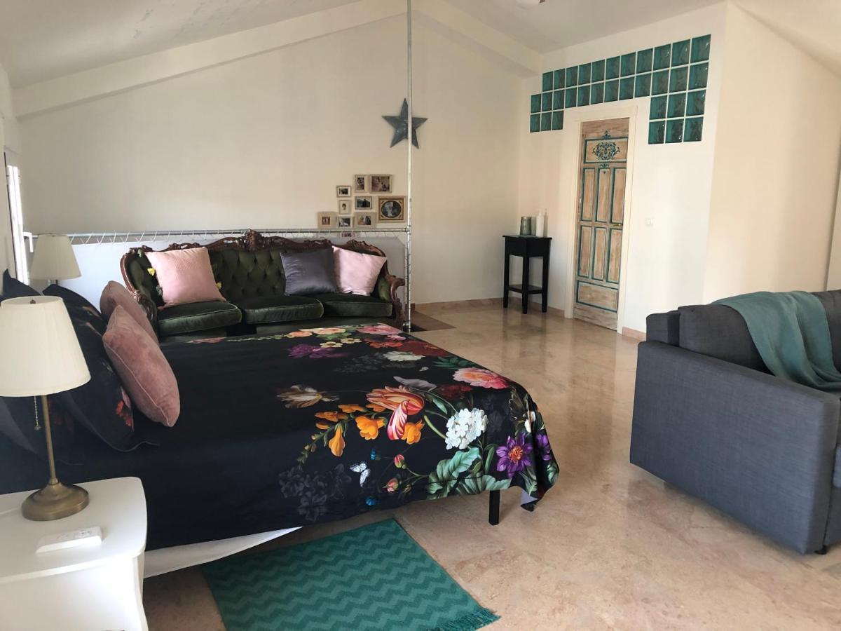 Lovely 1-Bedroom Loft Near Ronda Арріате Екстер'єр фото